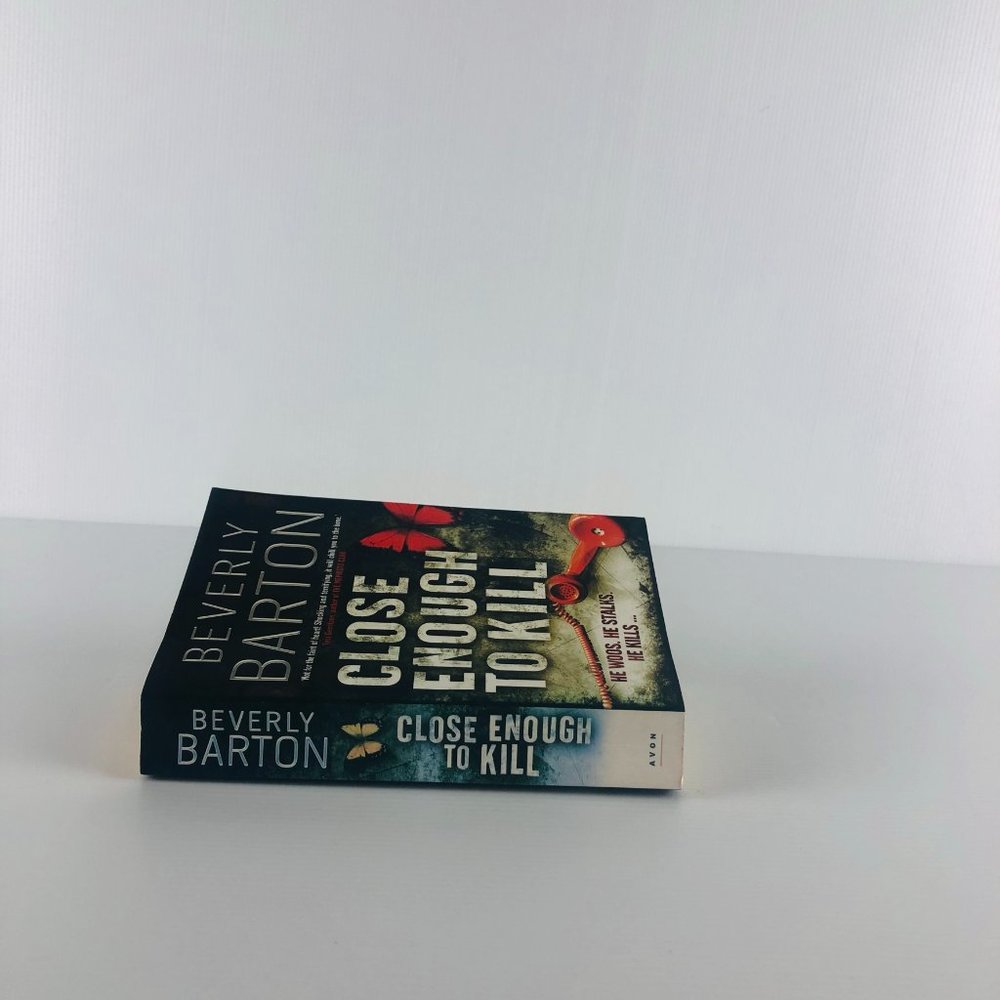 Close Enough to Kill By Beverly Barton Mystery Romance Fiction Small Paperback - Picture 8 of 8